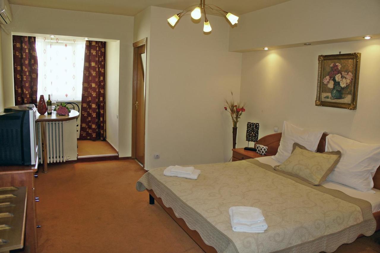 Agentia H Accommodation Бухарест Экстерьер фото